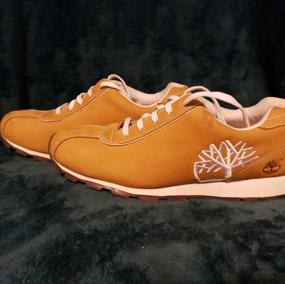 Timberland Wheat Low Womens Sneakers SZ 8m womend
